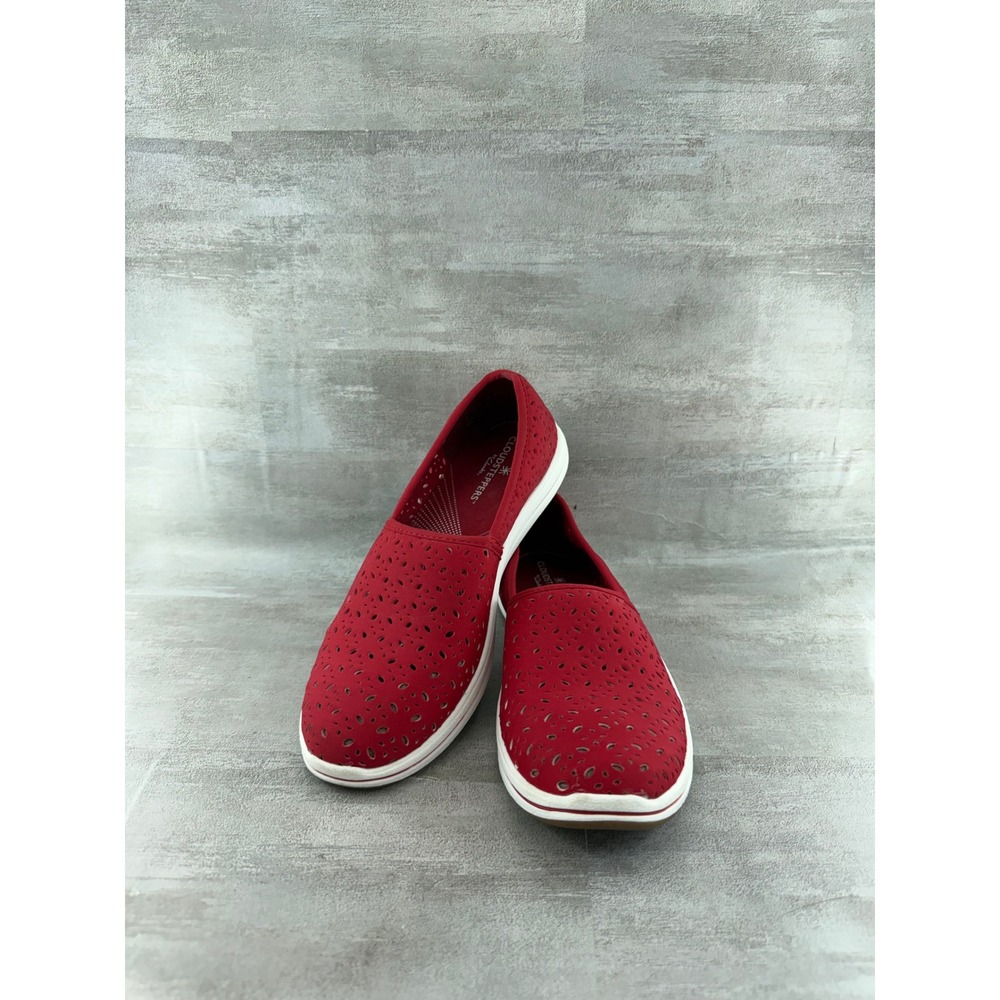 Clarks Cloudsteppers Women Red Perforated Slip On Sneakers Size 6M 261879694035